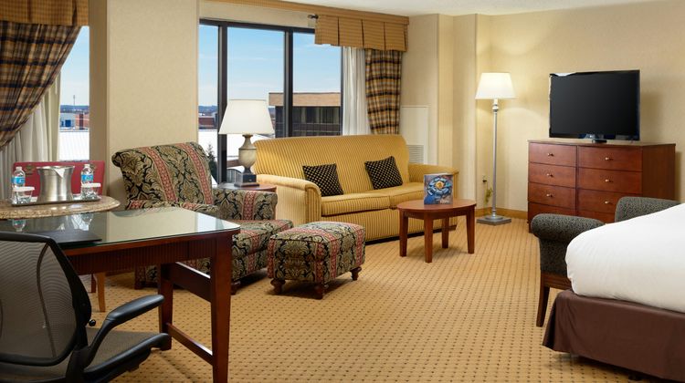 DoubleTree by Hilton Washington Dulles Room