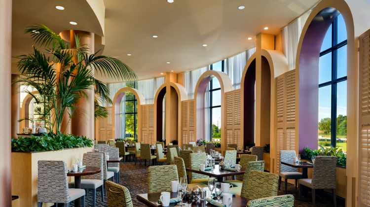 DoubleTree by Hilton Washington Dulles Restaurant