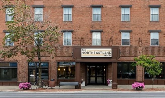 The Northeastland Hotel Exterior