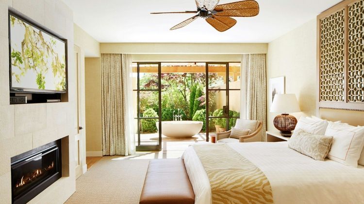 Auberge du Soleil Suite