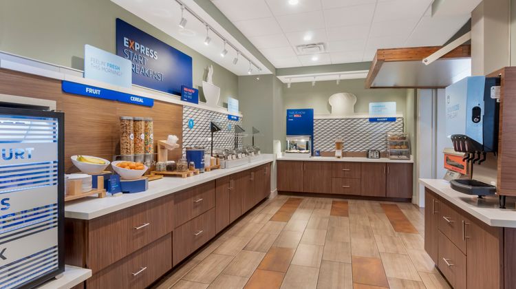 Holiday Inn Express Spring Hill Restaurant