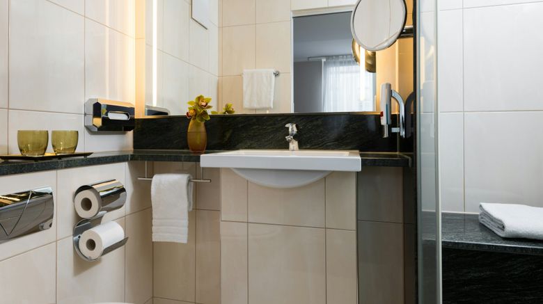 <b>Leonardo Hotel Munich City Center Room</b>. Images powered by <a href="https://www.leonardoworldwide.com/" title="Leonardo Worldwide" target="_blank">Leonardo</a>.