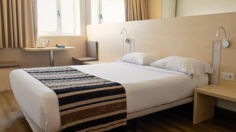 <b>Park Hotel Porto Valongo Room</b>. Images powered by <a href="https://www.leonardoworldwide.com/" title="Leonardo Worldwide" target="_blank">Leonardo</a>.