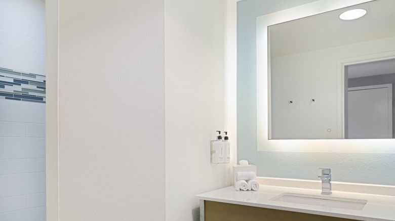 <b>EVEN Hotel Sarasota-Lakewood Ranch Room</b>. Images powered by <a href="https://www.leonardoworldwide.com/" title="Leonardo Worldwide" target="_blank">Leonardo</a>.