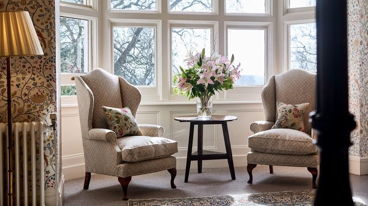 Ockenden Manor Hotel Suite