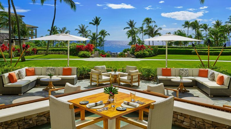 <b>The Resort at Kapalua Bay Restaurant</b>. Images powered by <a href="https://www.leonardoworldwide.com/" title="Leonardo Worldwide" target="_blank">Leonardo</a>.