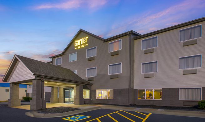 Garner Hotel Lincoln North Exterior
