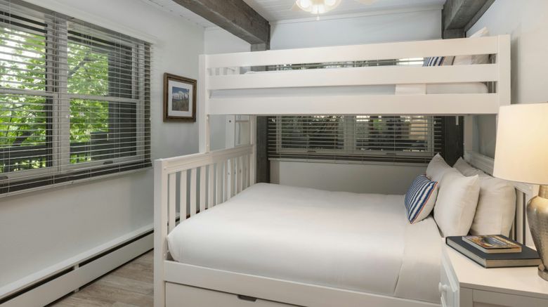 <b>Top of the Village Condominiums Room</b>. Images powered by <a href="https://www.leonardoworldwide.com/" title="Leonardo Worldwide" target="_blank">Leonardo</a>.