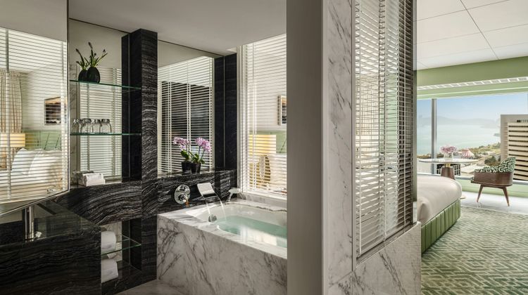 Mandarin Oriental, Hong Kong Room