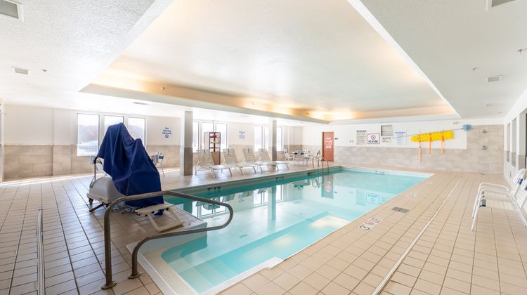 Holiday Inn Express Hotel & Suites Pool