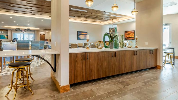 Holiday Inn Express Bettendorf Davenport Exterior