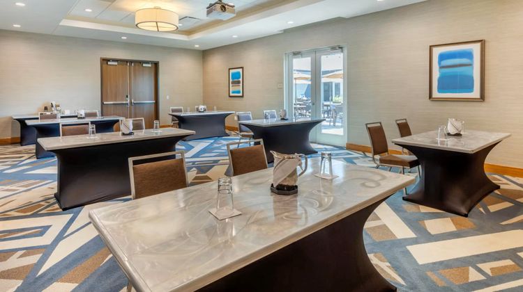Holiday Inn Express Bettendorf Davenport Meeting