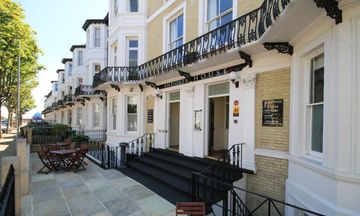 Andover House Hotel