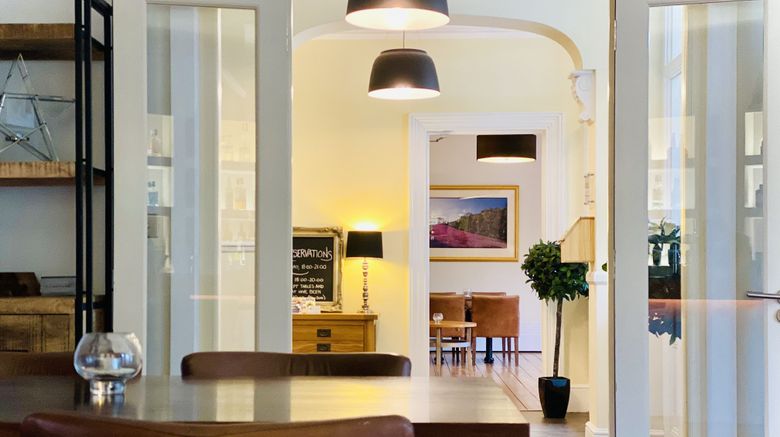 <b>Andover House Hotel Lobby</b>. Images powered by <a href="https://www.leonardoworldwide.com/" title="Leonardo Worldwide" target="_blank">Leonardo</a>.