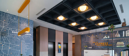 Holiday Inn Express Bandung Braga Exterior