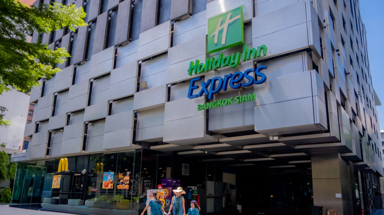 Holiday Inn Express Siam Exterior