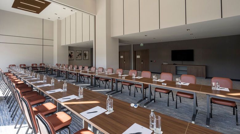 <b>Crowne Plaza West Meeting</b>. Images powered by <a href="https://www.leonardoworldwide.com/" title="Leonardo Worldwide" target="_blank">Leonardo</a>.