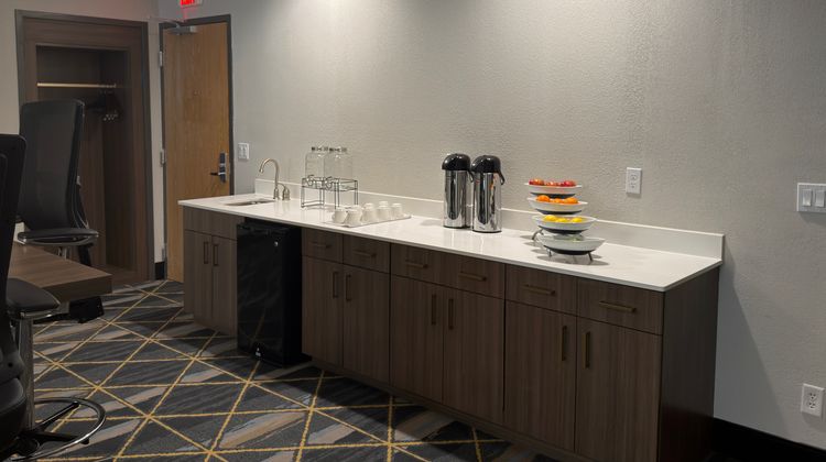 Holiday Inn Midland Meeting