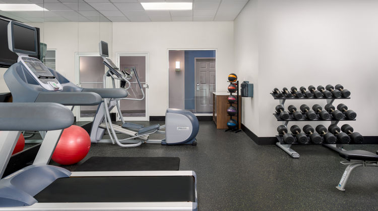 Holiday Inn Express & Stes Miami-Kendall Health Club