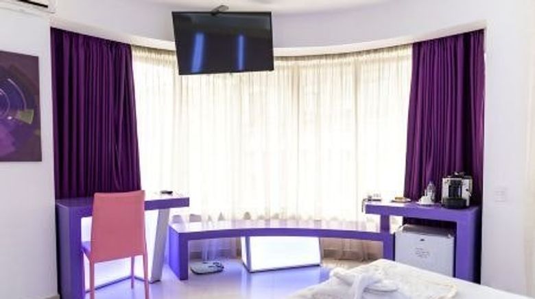 <b>Hotel Design Christina Room</b>. Images powered by <a href="https://www.leonardoworldwide.com/" title="Leonardo Worldwide" target="_blank">Leonardo</a>.
