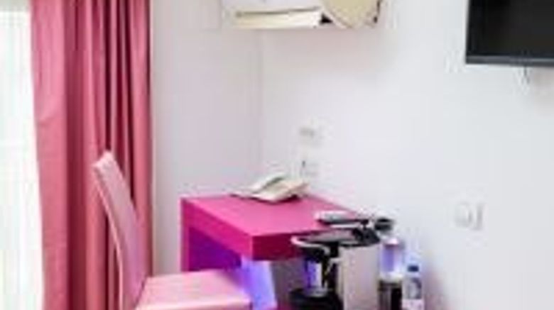 <b>Hotel Design Christina Room</b>. Images powered by <a href="https://www.leonardoworldwide.com/" title="Leonardo Worldwide" target="_blank">Leonardo</a>.