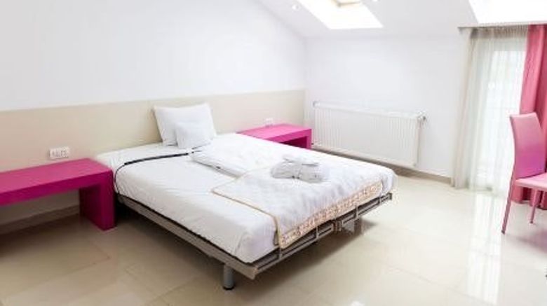 <b>Hotel Design Christina Room</b>. Images powered by <a href="https://www.leonardoworldwide.com/" title="Leonardo Worldwide" target="_blank">Leonardo</a>.