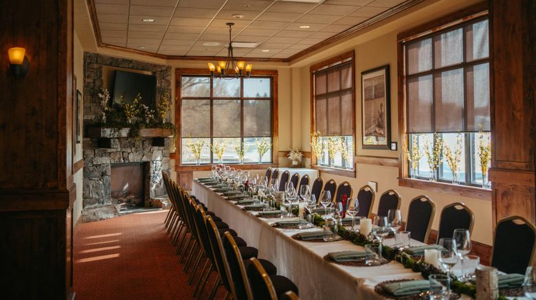 <b>The Lodge at Whitefish Lake Ballroom</b>. Images powered by <a href="https://www.leonardoworldwide.com/" title="Leonardo Worldwide" target="_blank">Leonardo</a>.