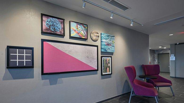 <b>Home2 Suites by Hilton Tifton Lobby</b>. Images powered by <a href="https://www.leonardoworldwide.com/" title="Leonardo Worldwide" target="_blank">Leonardo</a>.