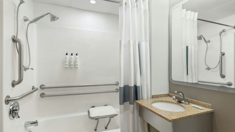 City Express by Marriott Bemidji Room