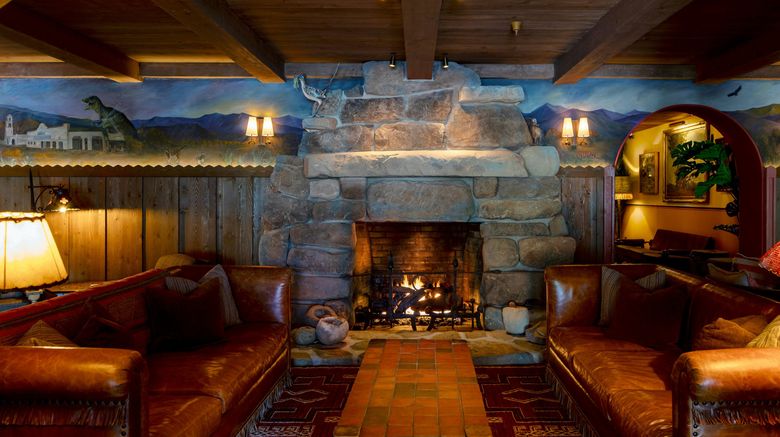<b>Hotel El Roblar Lobby</b>. Images powered by <a href="https://www.leonardoworldwide.com/" title="Leonardo Worldwide" target="_blank">Leonardo</a>.