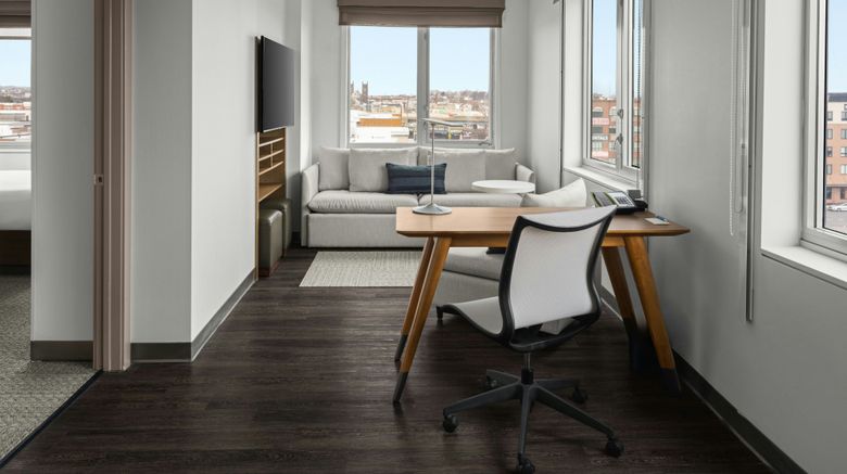 <b>Element Harrison - Newark Room</b>. Images powered by <a href="https://www.leonardoworldwide.com/" title="Leonardo Worldwide" target="_blank">Leonardo</a>.