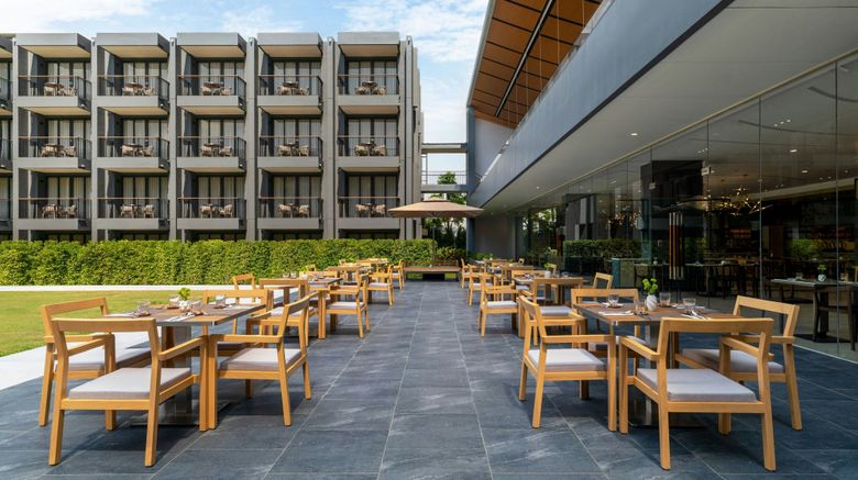 <b>Courtyard Phuket Chalong Bay Restaurant</b>. Images powered by <a href="https://www.leonardoworldwide.com/" title="Leonardo Worldwide" target="_blank">Leonardo</a>.