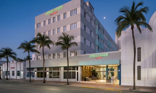 Courtyard Miami Beach South Beach Exterior