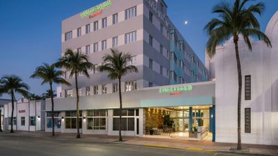 Courtyard Miami Beach South Beach