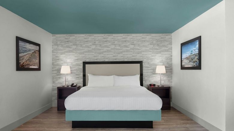 <b>Carlsbad by the Sea Resort Suite</b>. Images powered by <a href="https://www.leonardoworldwide.com/" title="Leonardo Worldwide" target="_blank">Leonardo</a>.