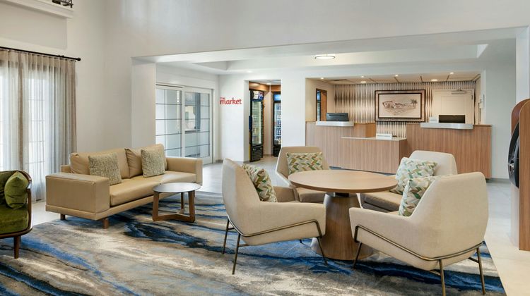 Fairfield Inn & Stes San Diego Old Town Lobby