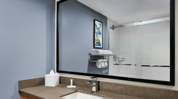 Fairfield Inn & Stes San Diego Old Town Room