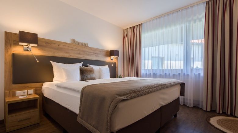 <b>Neo Hotel Esslingen Room</b>. Images powered by <a href="https://www.leonardoworldwide.com/" title="Leonardo Worldwide" target="_blank">Leonardo</a>.