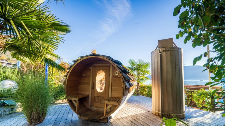 <b>Yoann Conte - Au Bord du Lac Spa</b>. Images powered by <a href="https://www.leonardoworldwide.com/" title="Leonardo Worldwide" target="_blank">Leonardo</a>.
