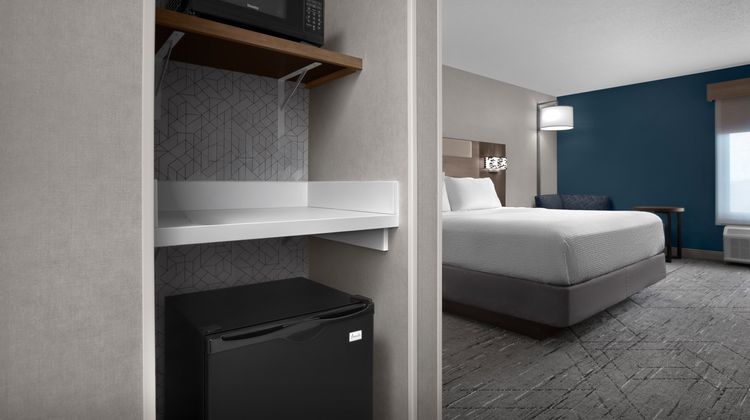 Holiday Inn Express Fargo Room
