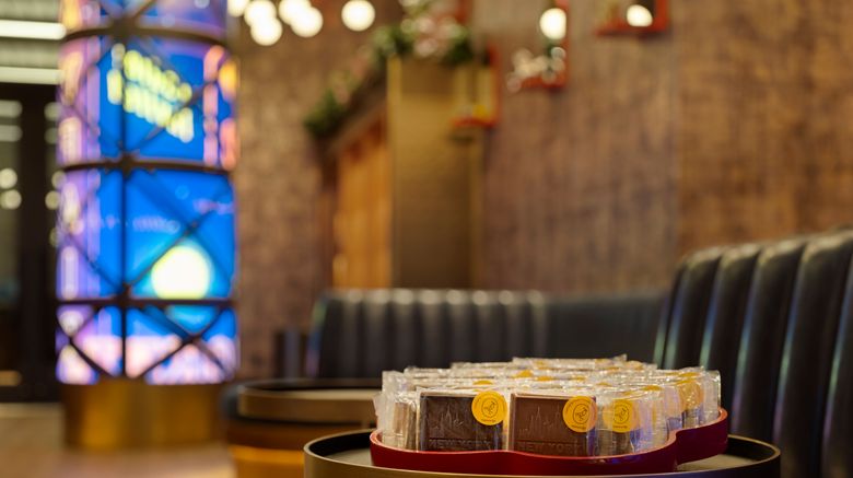 <b>voco Times Square Broadway by IHG Lobby</b>. Images powered by <a href="https://www.leonardoworldwide.com/" title="Leonardo Worldwide" target="_blank">Leonardo</a>.