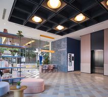 Holiday Inn Express Bandung Braga Exterior