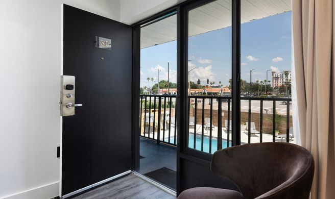 Vietta Hotel Room