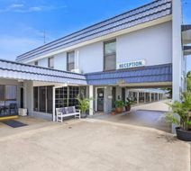 Acacia Motor Inn Lobby