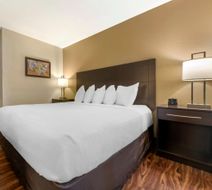 Harmony Inn and Suites New Ulm Room