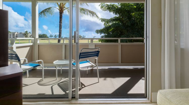 Plantation Hale Suites Room