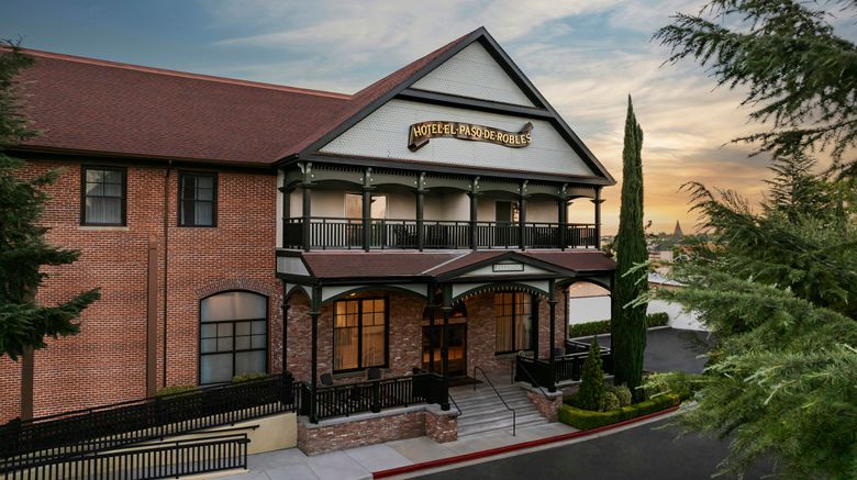 <b>Paso Robles Inn Restaurant</b>. Images powered by <a href="https://www.leonardoworldwide.com/" title="Leonardo Worldwide" target="_blank">Leonardo</a>.