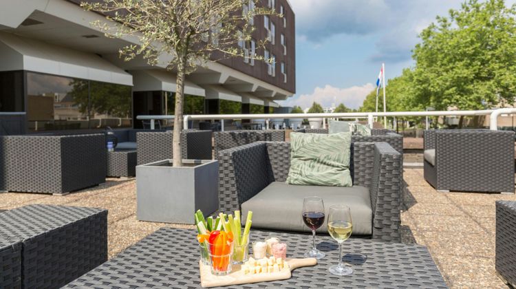 Leonardo Hotel Lelystad City Centre Exterior