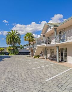 Silver Fern Accommodation & Spa