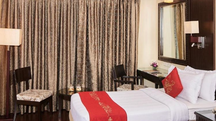 Goldfinch Hotel Mumbai Room
